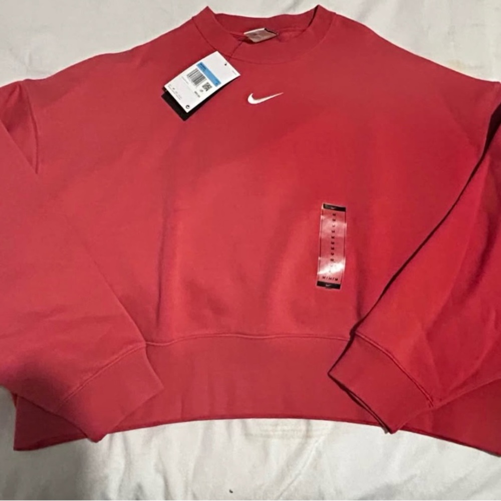 NWT Womens Nike Pink Crewneck Sweater | Medium